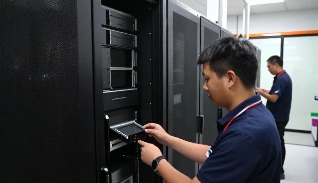 杭州众翼非淘网络有限公司分析服务器域名市场变化